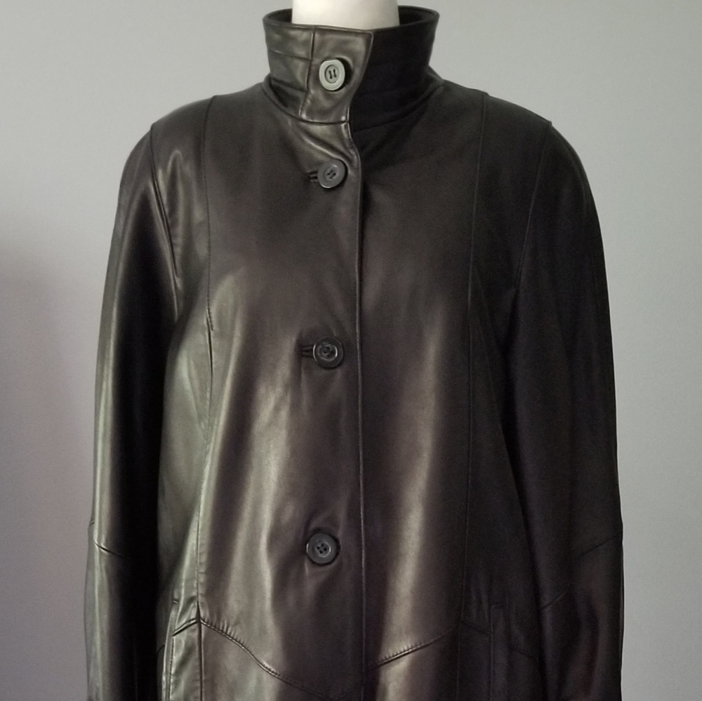 Gallery Brand | Genuine Lamb Black Leather Coat | Size Medium